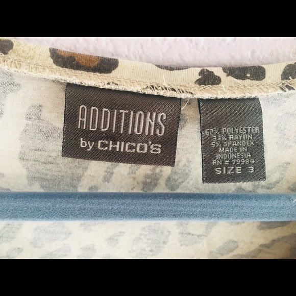 🦒ADDITIONS by CHICO’S Animal Print Top (Size 3)🦒 - Picture 2 of 5